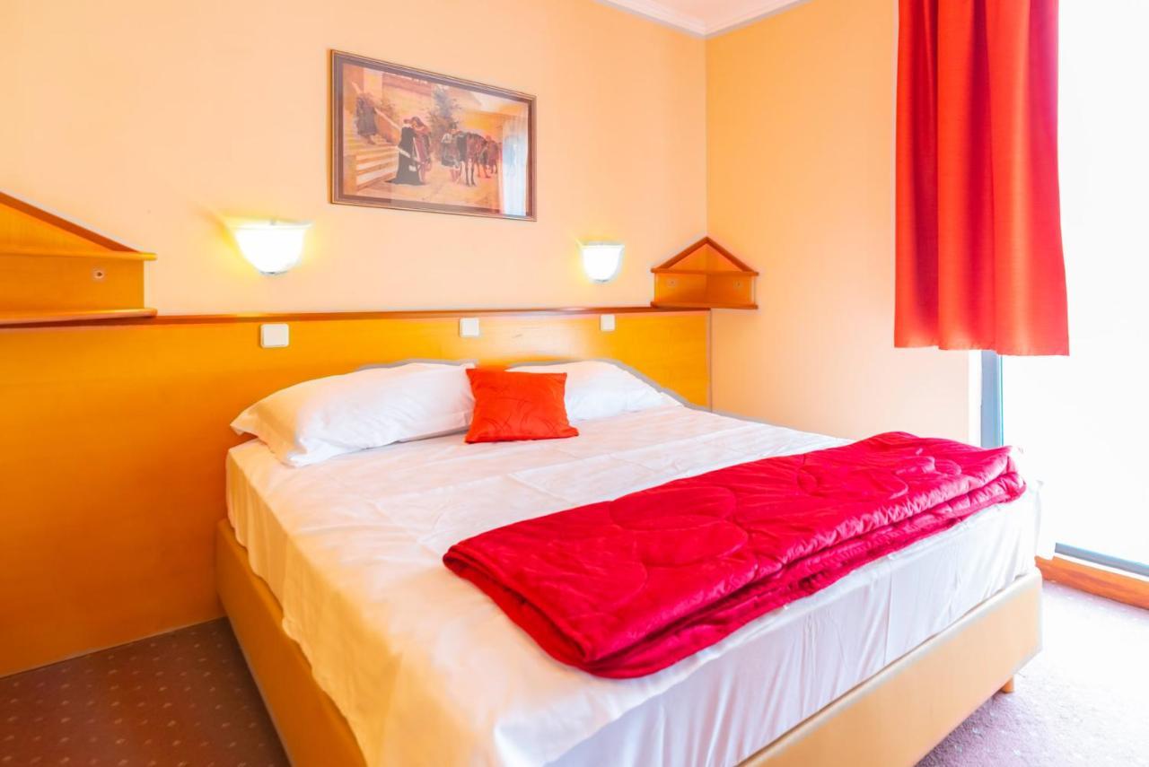 Čakovec Hotel Park מראה חיצוני תמונה